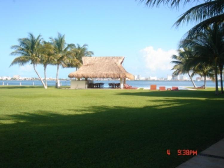Foto Departamento en Venta en Zona Hotelera, Cancn, Quintana Roo - U$D 395.000 - DEV34266 - BienesOnLine