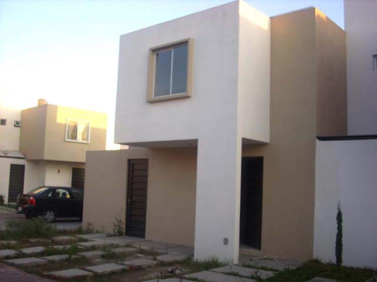 Foto Casa en Renta en PRIVADA DEL ARBOL, San Luis Potos, San Luis Potosi - $ 5.500 - CAR21978 - BienesOnLine