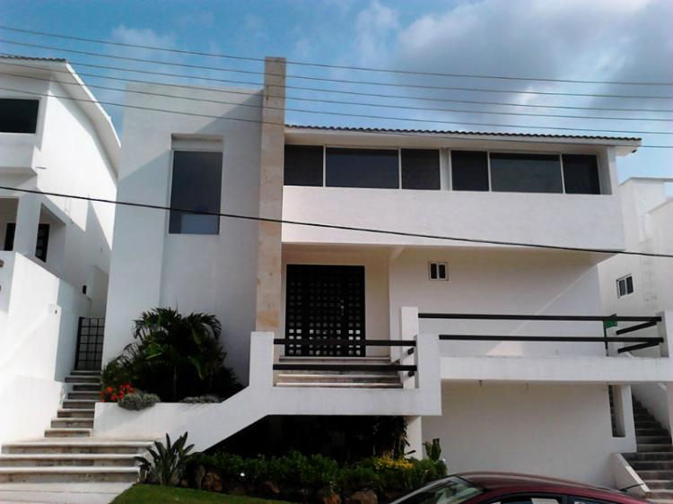 Foto Casa en Venta en LOMAS DE COCOYOC, Atlatlahucan, Morelos - $ 3.950.000 - CAV81598 - BienesOnLine