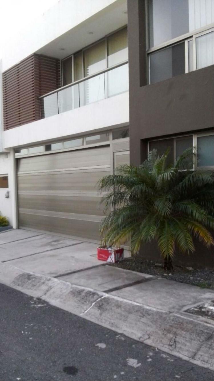 Foto Casa en Venta en Lomas Residencial, Alvarado, Veracruz - $ 2.595.000 - CAV121459 - BienesOnLine