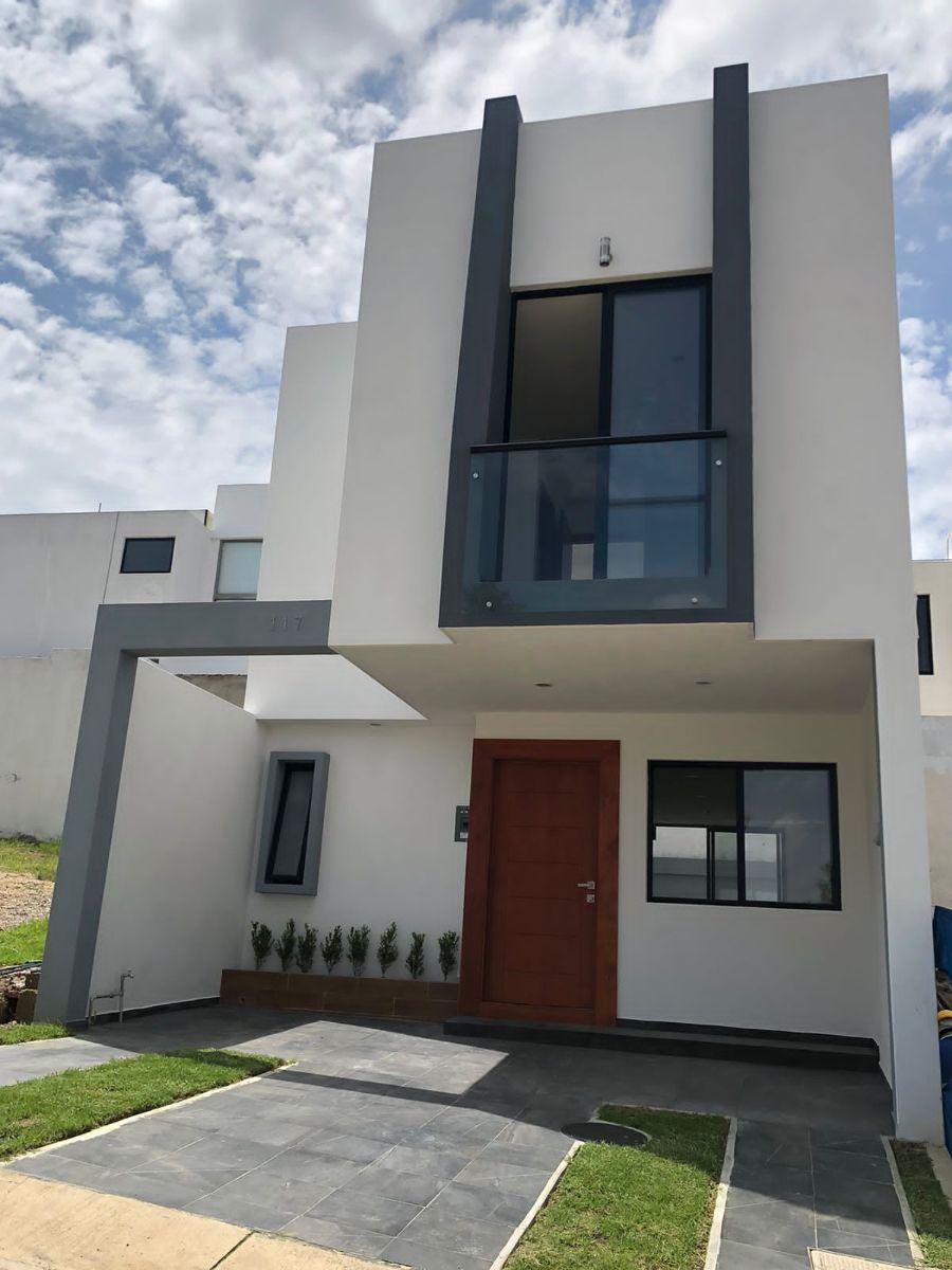 Foto Casa en Venta en Madeiras, Guadalajara, Jalisco - $ 2.750.000 - CAV311021 - BienesOnLine