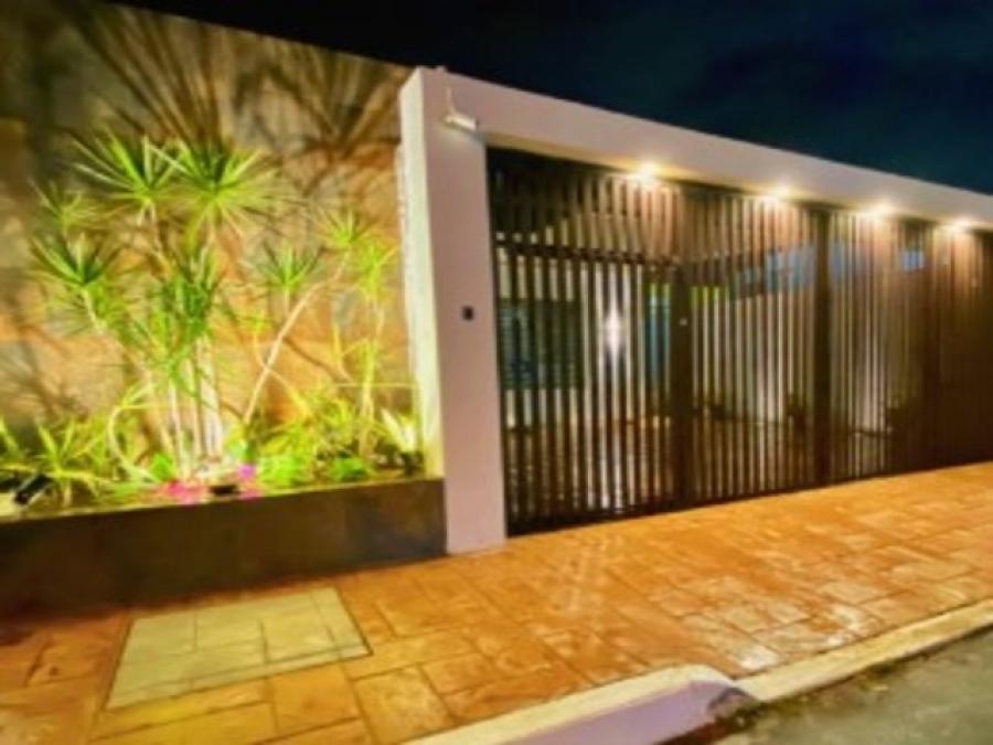 Foto Casa en Venta en HEROES, Mrida, Yucatan - $ 1.250.000 - CAV353326 - BienesOnLine
