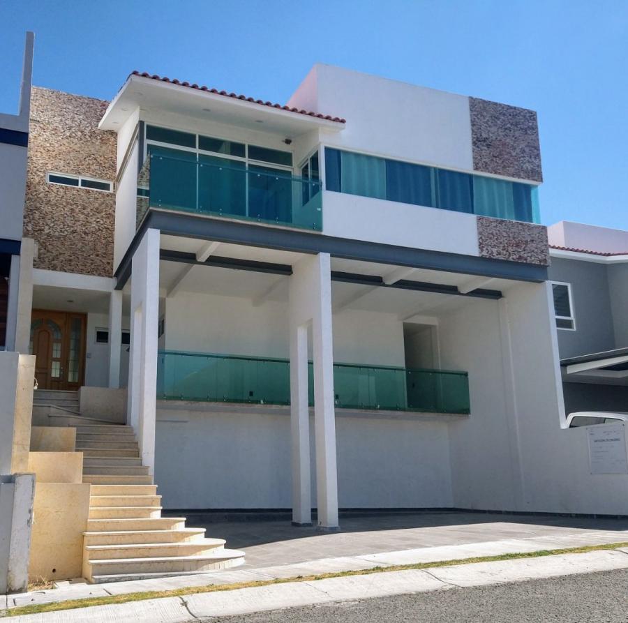 Foto Casa en Venta en MISION SAN JERONIMO, Santiago de Quertaro, Queretaro Arteaga - $ 9.500.000 - CAV316123 - BienesOnLine