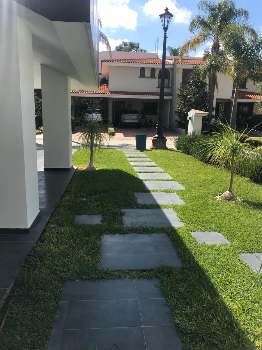 Foto Casa en Venta en Puerta de hierro, Zapopan, Jalisco - $ 13.950.000 - CAV270680 - BienesOnLine