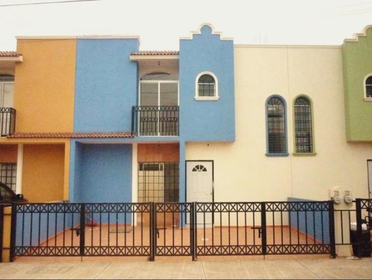Foto Casa en Renta en Vista Bugambilias, Colima, Colima - $ 4.000 - CAR41059 - BienesOnLine
