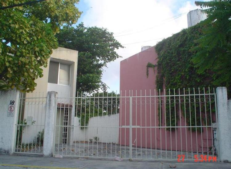 Foto Casa en Venta en SM - 26, Cancun, Quintana Roo - $ 1.300.000 - CAV370 - BienesOnLine