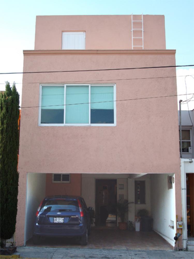 Foto Casa en Venta en Los Cedros, Metepec, Mexico - $ 1.350.000 - CAV2706 - BienesOnLine