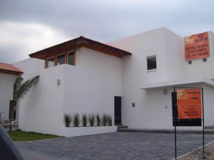Foto Casa en Venta en LOMAS DEL CAMPANARIO, Santiago de Quertaro, Queretaro Arteaga - $ 3.800.000 - CAV21746 - BienesOnLine