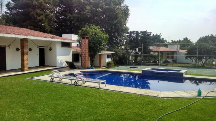 Foto Casa en Venta en FRACCIONAMIENTO, Cocoyoc, Morelos - $ 4.000.000 - CAV97208 - BienesOnLine