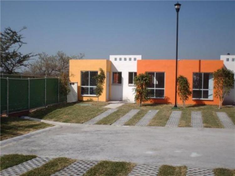 Foto Casa en Renta en Garza Blanca, Emiliano Zapata, Morelos - $ 1.500 - CAR9573 - BienesOnLine