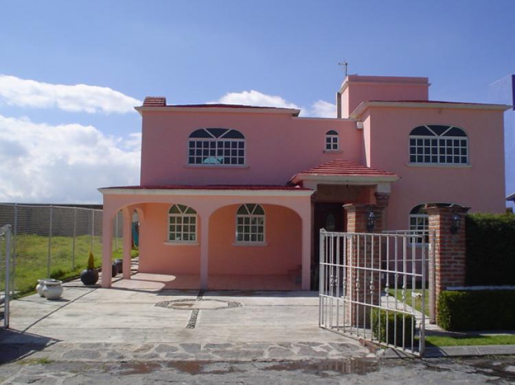 Foto Casa en Venta en LA VICTORIA, Toluca de Lerdo, Mexico - $ 2.500.000 - CAV17035 - BienesOnLine
