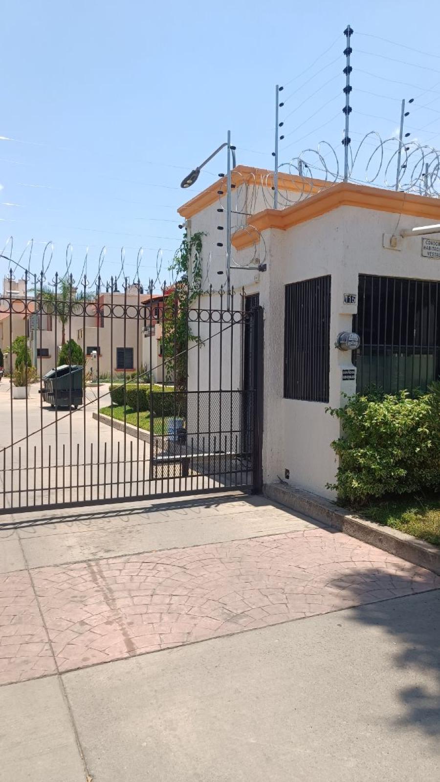 Foto Casa en Venta en Vesta, Len de los Aldama, Guanajuato - $ 1.900.000 - CAV343997 - BienesOnLine