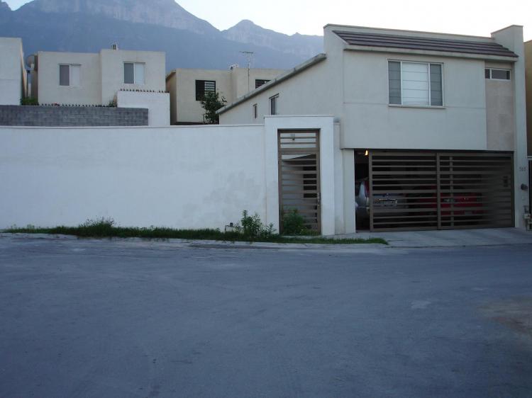 Foto Casa en Venta en PASEO DE CUMBRES 4to Sec, Monterrey, Nuevo Leon - $ 2.350.000 - CAV9665 - BienesOnLine