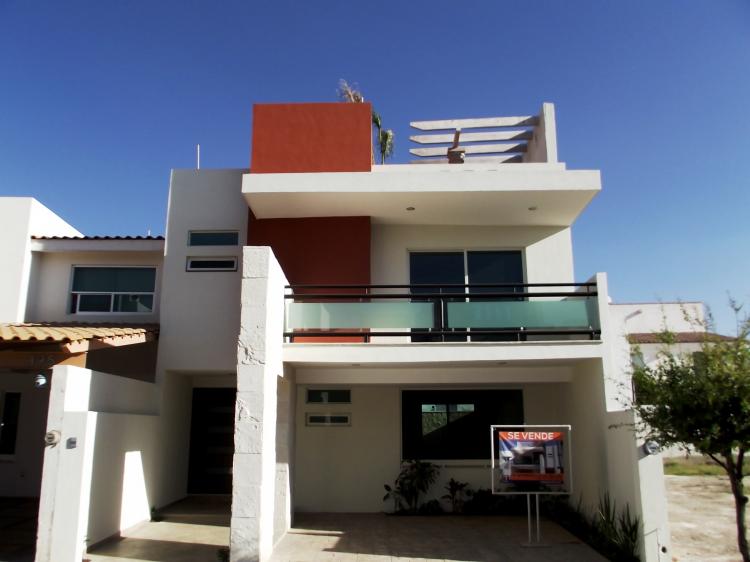 Foto Casa en Venta en Punta del Este Residencial, Len de los Aldama, Guanajuato - $ 2.390.000 - CAV97951 - BienesOnLine