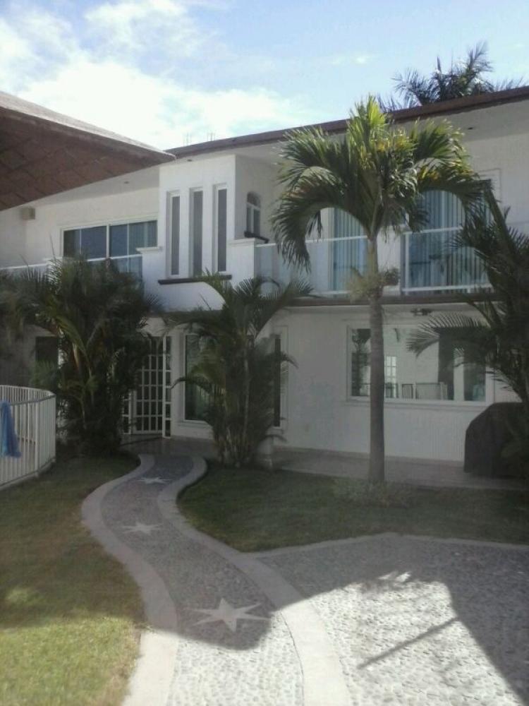 Foto Casa en Venta en LOMAS DE ACAPANTZINGO, Cuernavaca, Morelos - $ 1.450.000.000 - CAV101845 - BienesOnLine
