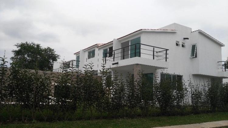 Foto Casa en Venta en Cocoyoc, Morelos - $ 2.257.800 - CAV203992 - BienesOnLine