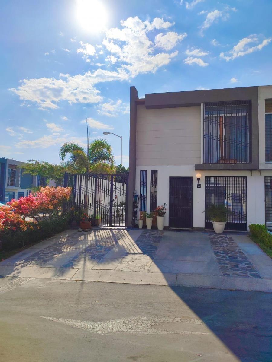 Foto Casa en Venta en Belcanto Etapa 5, Tlajomulco de Ziga, Jalisco - $ 1.245.000 - CAV281756 - BienesOnLine