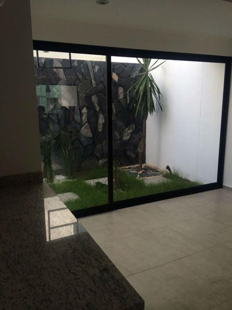 Home in Metric Way