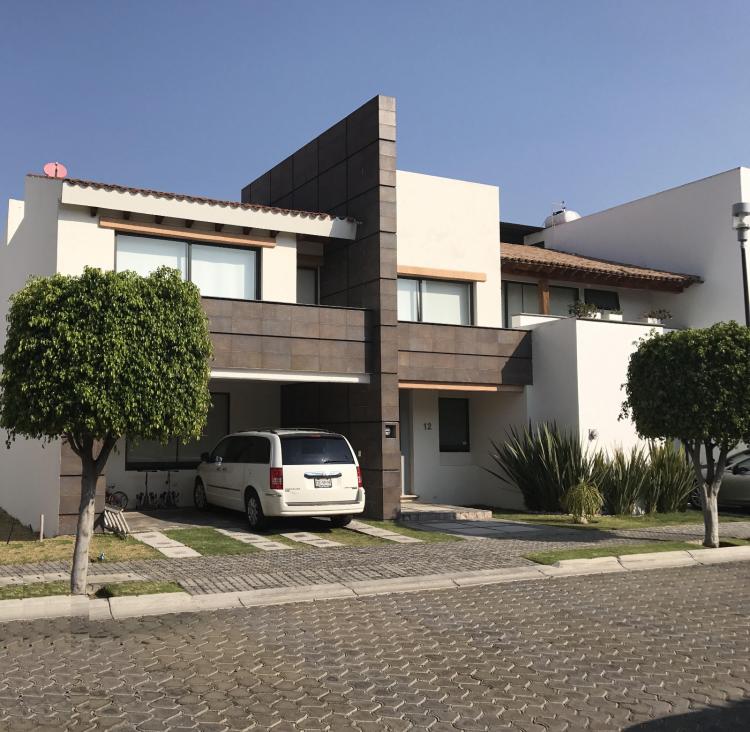 Foto Casa en Venta en Lomas de Angelpolis, Puebla, Puebla - $ 4.450.000 - CAV205923 - BienesOnLine