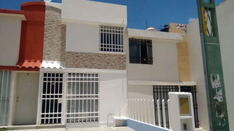 Foto Casa en Venta en Perifrico y 11 Sur, Puebla, Puebla - $ 750.000 - CAV195428 - BienesOnLine