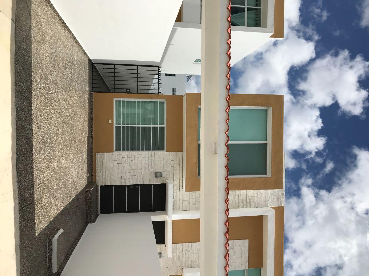 Foto Casa en Venta en Santa Fe Plus, Cancn, Quintana Roo - $ 1.750.000 - CAV345545 - BienesOnLine