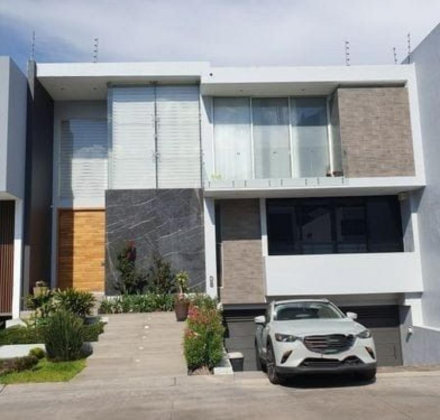 Foto Casa en Venta en Villa Verona, Zapopan, Jalisco - $ 24.000.000 - CAV340084 - BienesOnLine