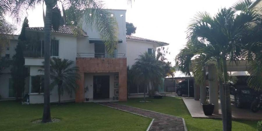 Home in Metric Way