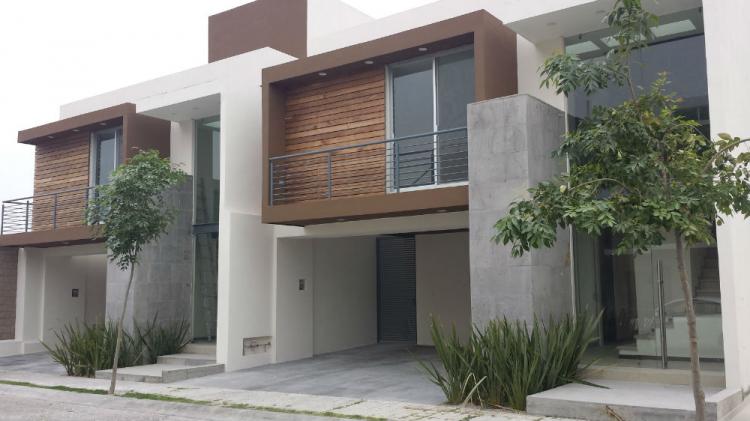 Foto Casa en Venta en Lomas de Angelopolis, Cascatta, San Andrs Cholula, Puebla - $ 3.150.000 - CAV182099 - BienesOnLine