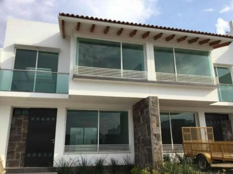 Foto Casa en Venta en Los Mirasoles, Morelia, Michoacan de Ocampo - $ 1.690.000 - CAV191065 - BienesOnLine