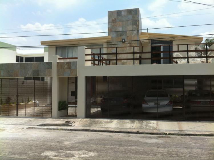 Foto Casa en Venta en Villas la Hacienda, Mrida, Yucatan - $ 3.300.000 - CAV152712 - BienesOnLine