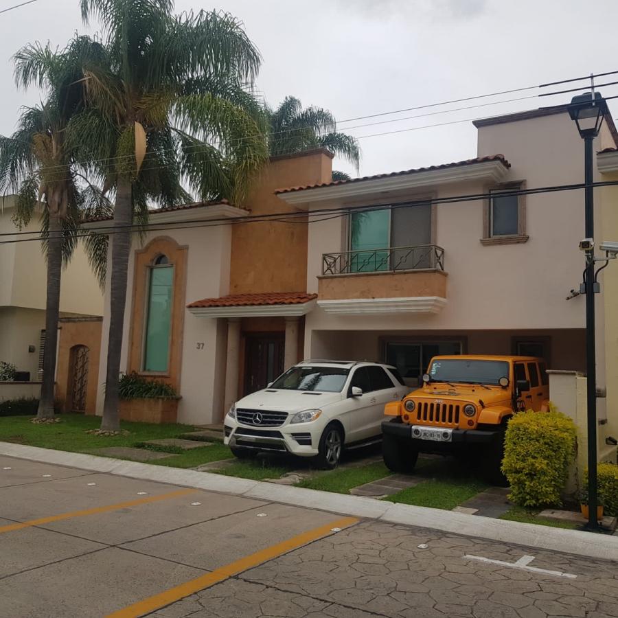 Casa en Venta en Jardín real, Zapopan, Jalisco - $  - CAV303568 -  BienesOnLine