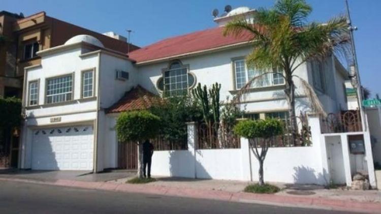 Foto Casa en Renta en RESIDENCIAL AGUACALIENTE, Tijuana, Baja California - U$D 3.000 - CAR128509 - BienesOnLine