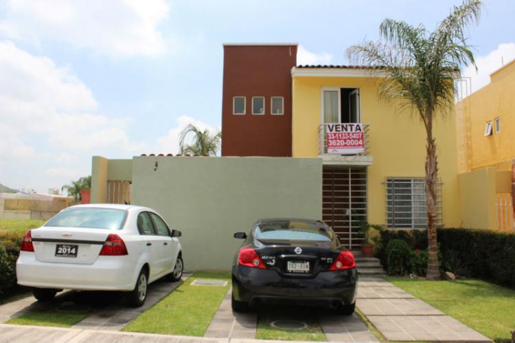 Foto Casa en Venta en Tlajomulco de Ziga, Jalisco - $ 2.400.000 - CAV104072 - BienesOnLine