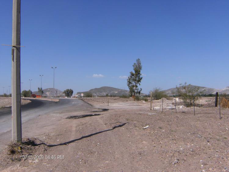 Foto Terreno en Venta en Pie de Carretera a Villa Jurez, Fte. Ciclopista, Ciudad Lerdo, Durango - TEV6003 - BienesOnLine