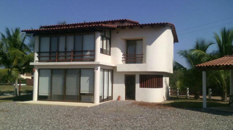 Foto Casa en Venta en Lanos, Zihuatanejo, Guerrero - $ 4.000.000 - CAV159386 - BienesOnLine