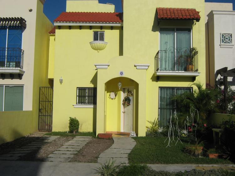 Foto Casa en Renta en RESID. HACIENDA DORADA, Ciudad del Carmen, Campeche - $ 18.000 - CAR37304 - BienesOnLine