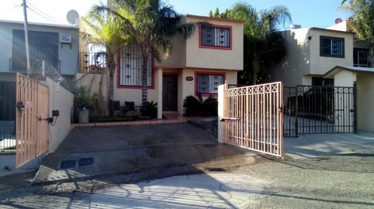 Foto Casa en Venta en JARDINES DE LA MESA, Tijuana, Baja California - $ 1.600.000 - CAV228869 - BienesOnLine
