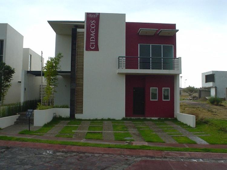 Home in Metric Way