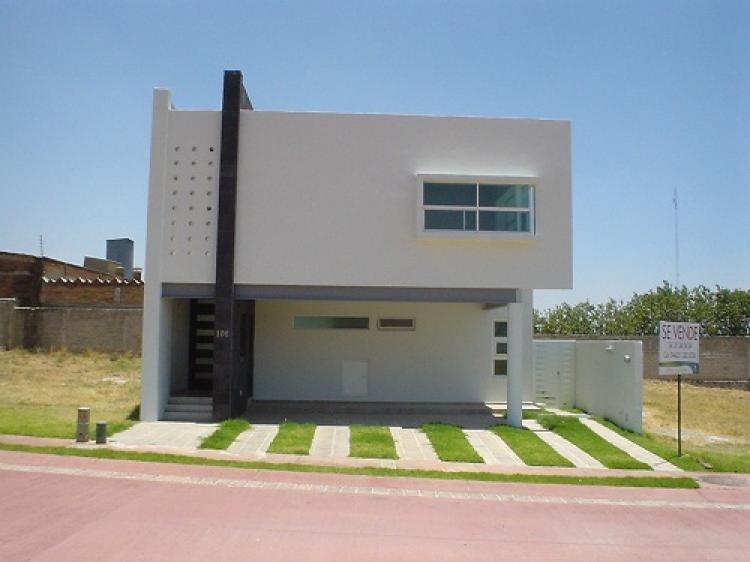 Foto Casa en Venta en El Palomar, Tlajomulco de Ziga, Jalisco - $ 3.390.000 - CAV44856 - BienesOnLine