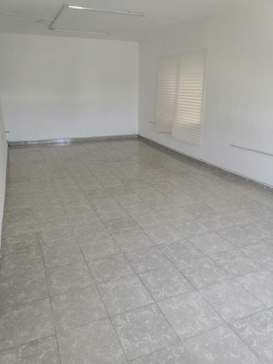 Foto Local en Renta en ESCUADRON 201, Iztapalapa, Distrito Federal - $ 7.000 - LOR249243 - BienesOnLine