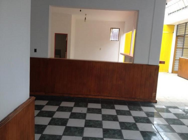 Foto Local en Renta en AV. Lazaro Cardenas, Morelia, Michoacan de Ocampo - $ 18.000 - LOR146157 - BienesOnLine