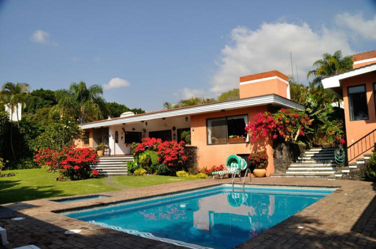 Foto Casa en Venta en Los Limoneros, Cuernavaca, Morelos - $ 6.285.000 - CAV185527 - BienesOnLine