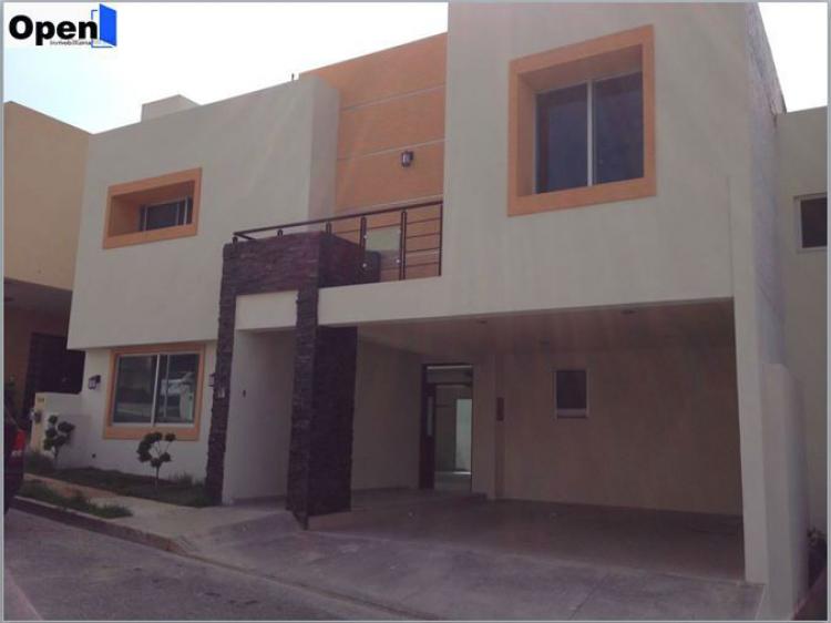 Foto Casa en Venta en Punta Alba, Morelia, Michoacan de Ocampo - $ 4.700.000 - CAV199097 - BienesOnLine