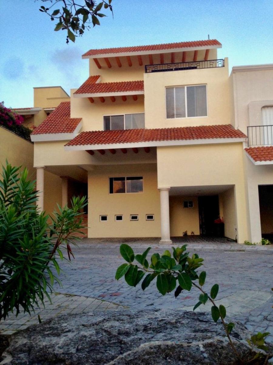 Foto Casa en Venta en Zona Hotelera, Cancn, Quintana Roo - U$D 1.300.000 - CAV289852 - BienesOnLine