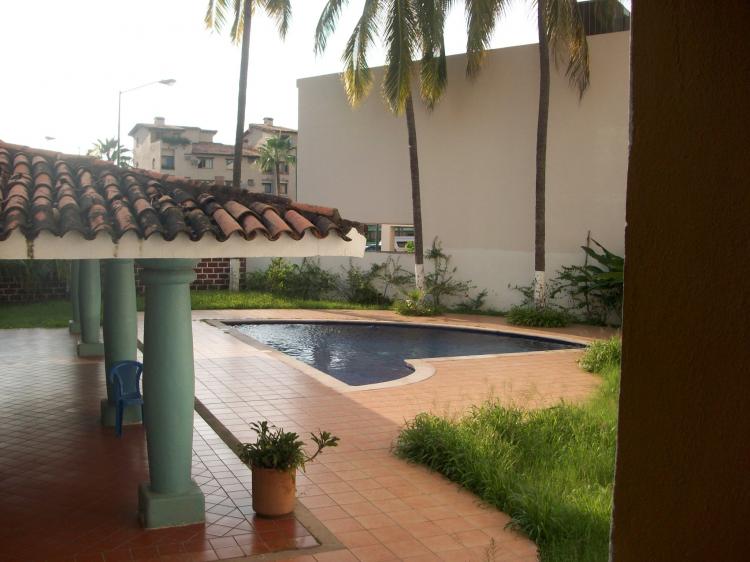 Foto Departamento en Venta en Las Glorias, Puerto Vallarta, Jalisco - $ 1.600.000 - DEV86540 - BienesOnLine