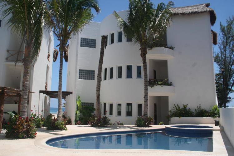 Foto Departamento en Venta en Puerto Morelos Centro, Puerto Morelos, Quintana Roo - U$D 359.000 - DEV7657 - BienesOnLine