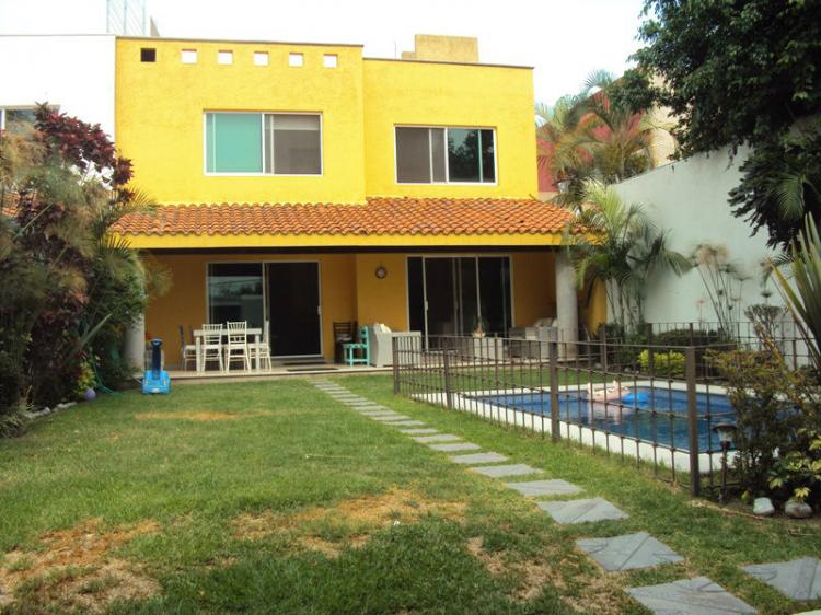Foto Casa en Venta en Miraval, Cuernavaca, Morelos - $ 3.500.000 - CAV124716 - BienesOnLine