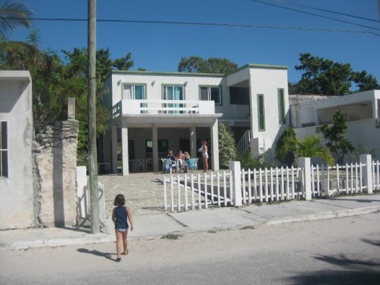 Foto Casa en Renta en Centro, Isla Aguada, Campeche - $ 100 - CAR15537 - BienesOnLine
