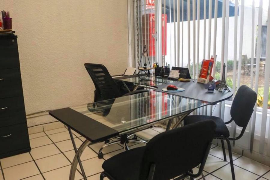 Foto Oficina en Renta en ARCOS VALLARTA, Guadalajara, Jalisco - $ 10.000 - OFR299464 - BienesOnLine