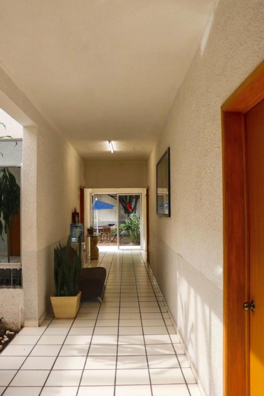Home in Metric Way